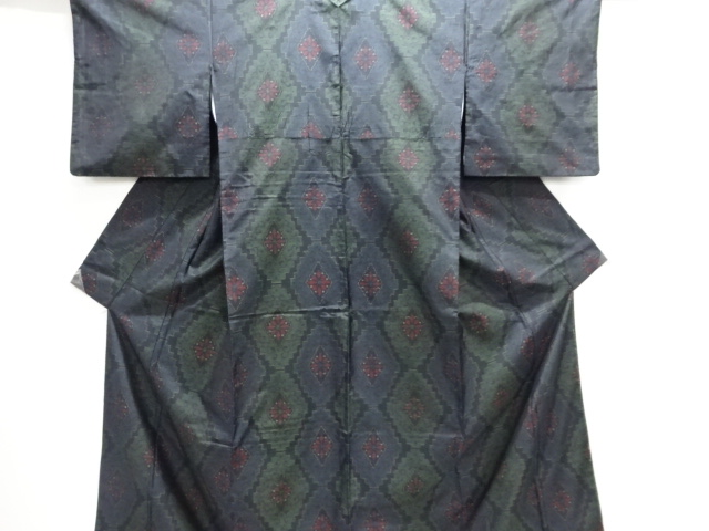 JAPANESE KIMONO / SILK / DORO OSHIMA TSUMUGI / WOVEN RHOMBUS & FLOWERS